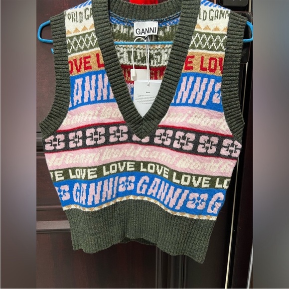Ganni vest - Picture 1 of 3